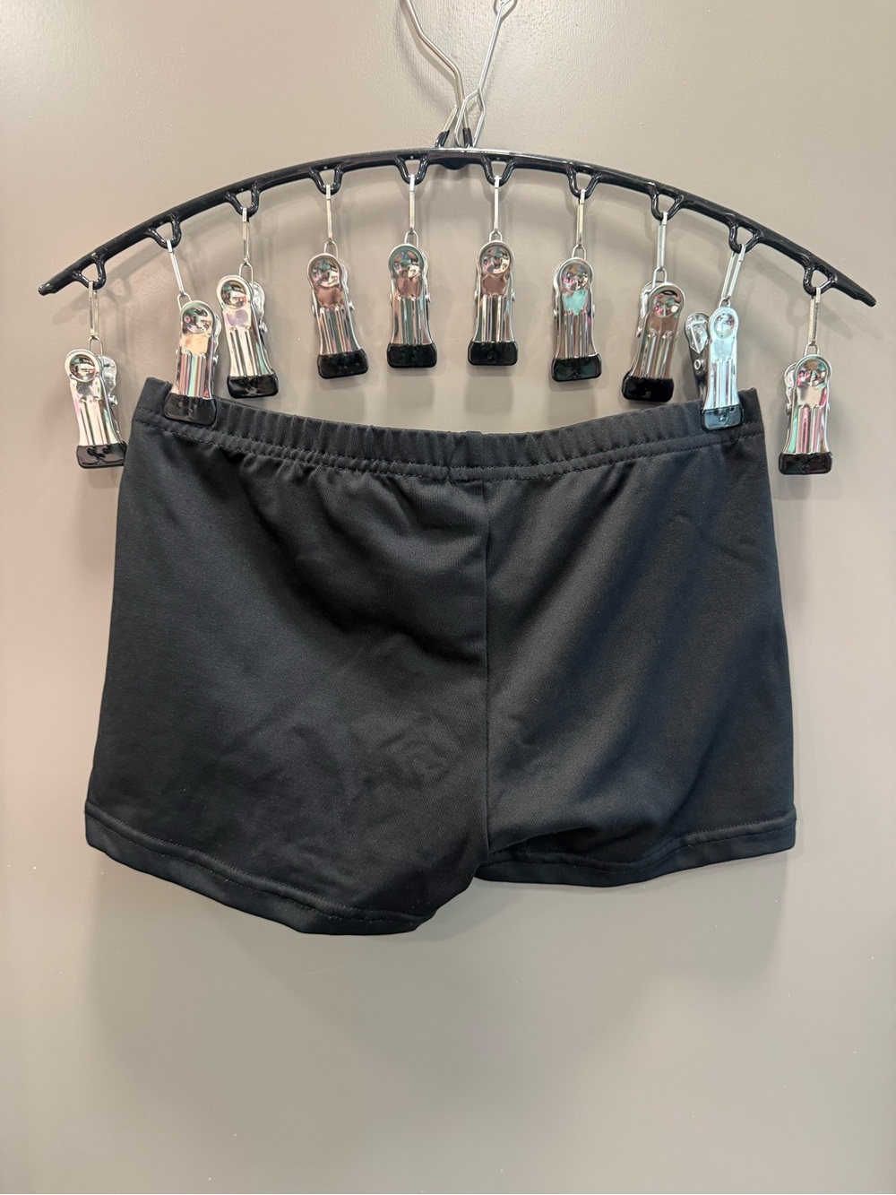 REBEL ATHLETIC Girls Black Shorts - Picture 2 of 3